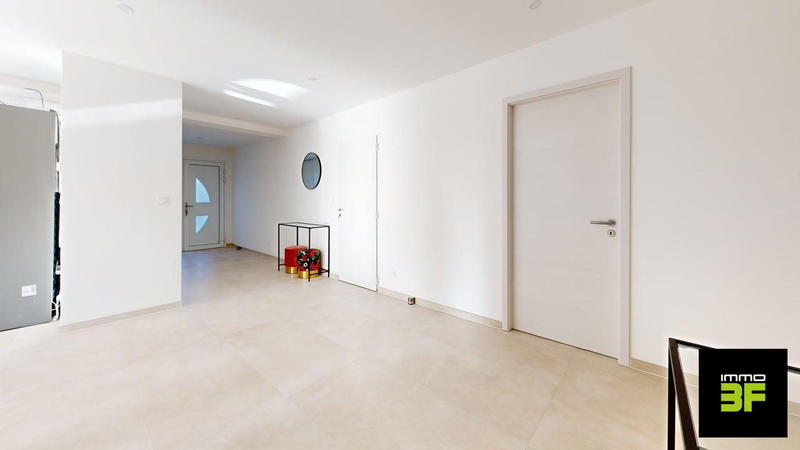 Maison - 142 m² - 5 pièces