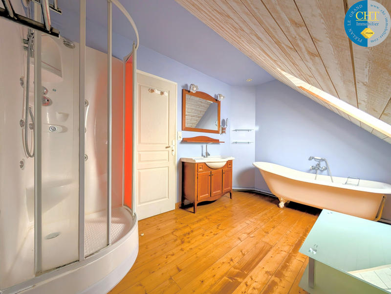 Maison - 132 m² - 7 pièces