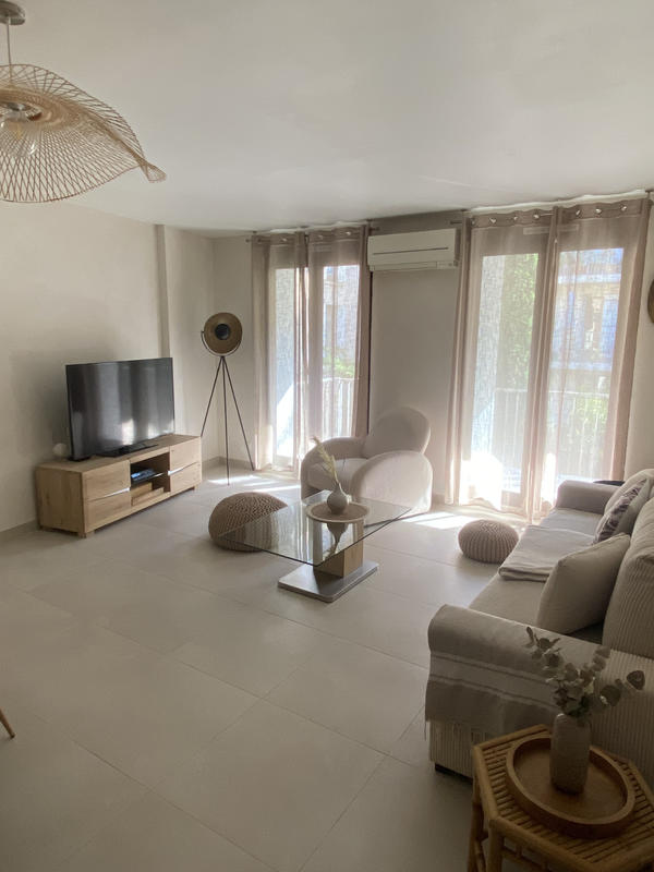 Appartement - 79 m² - 3 pièces