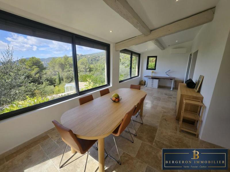 Maison - 185 m² - 5 pièces