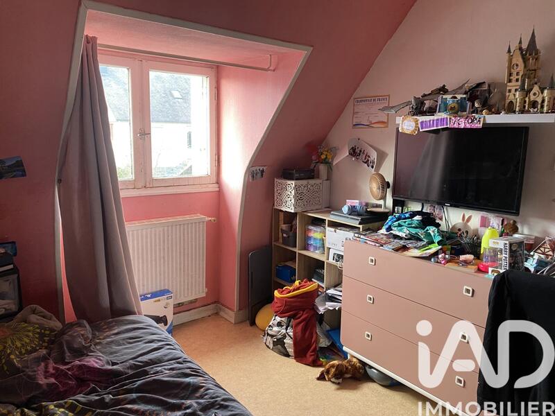 Maison - 90 m² - 5 pièces