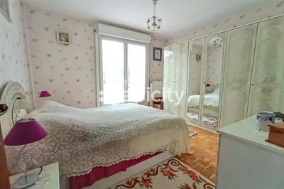 Maison - 122 m² - 8 pièces