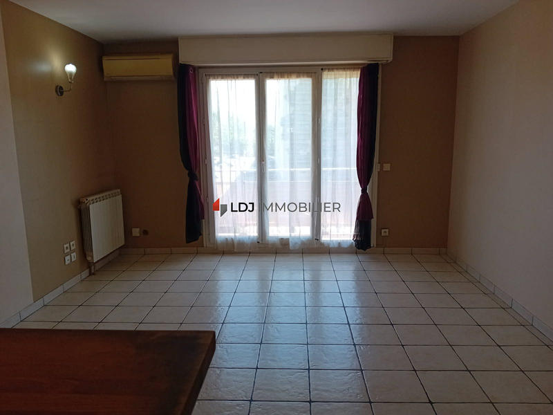 Appartement - 60 m² - 2 pièces