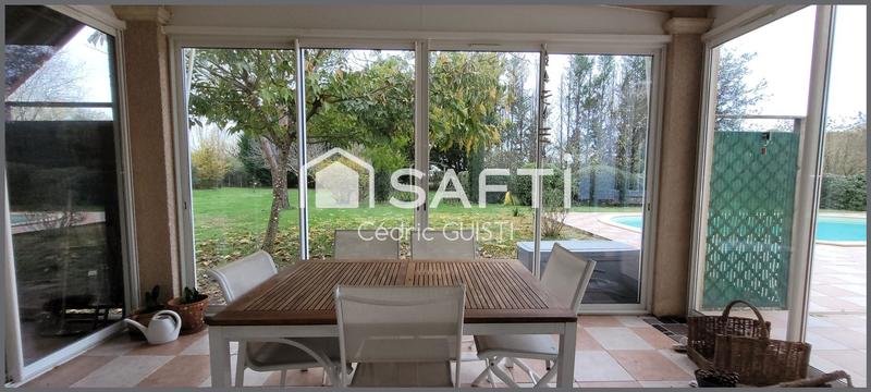 Maison - 200 m² - 7 pièces