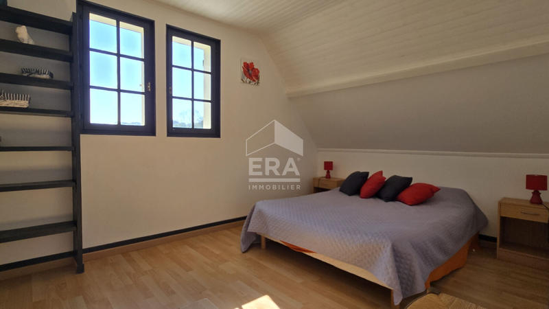 Maison - 139 m² - 7 pièces