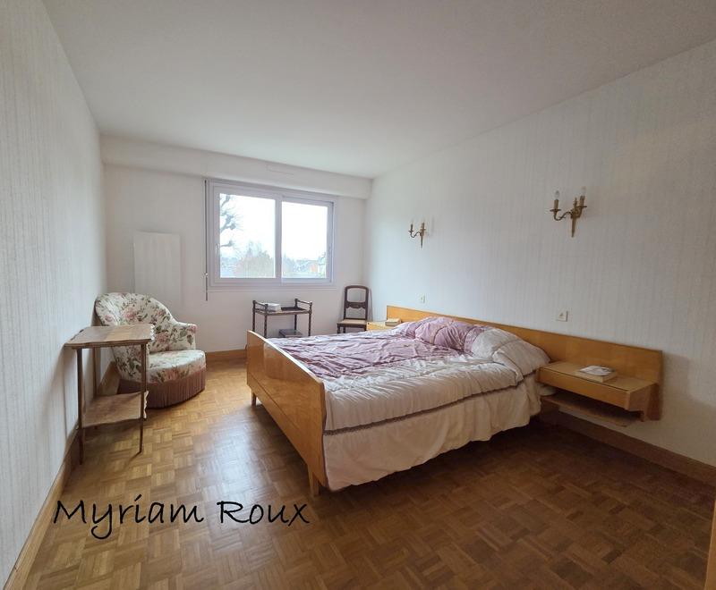 Appartement - 132 m² - 6 pièces