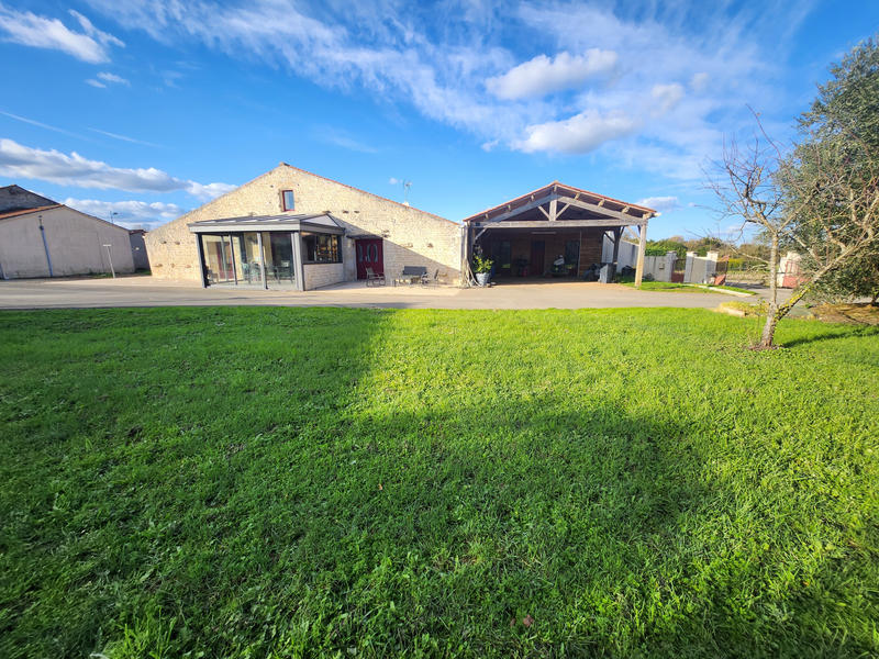 Maison - 177 m² - 7 pièces