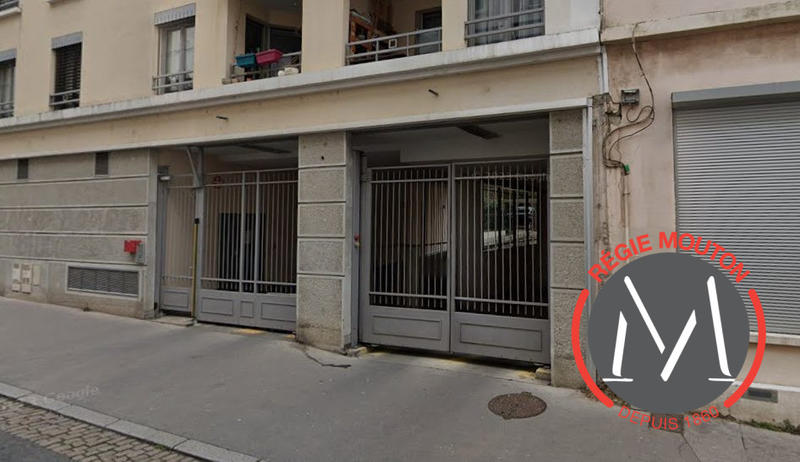 Parking / Garage - 8 m²