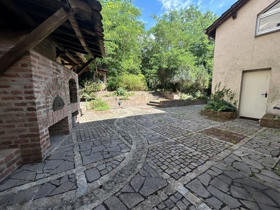 Maison - 227 m² - 6 pièces