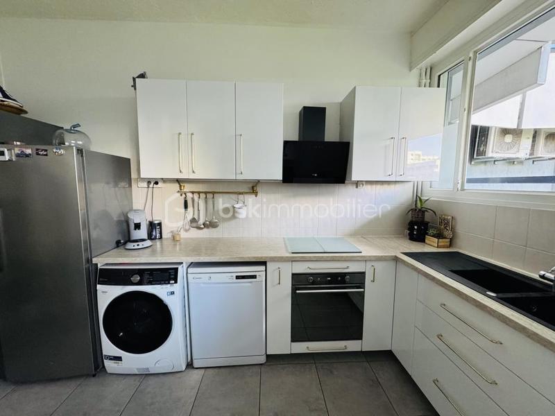 Appartement - 94 m² - 5 pièces