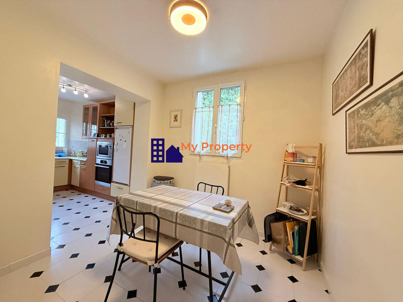 Maison - 95 m² - 5 pièces