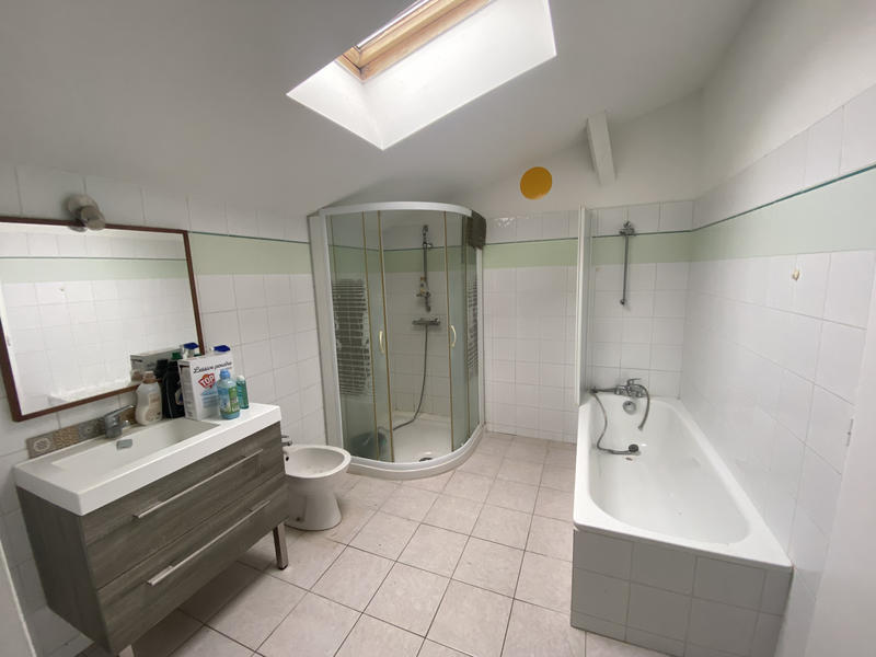 Maison - 187 m² - 4 pièces