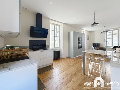 Maison - 187 m² - 7 pièces