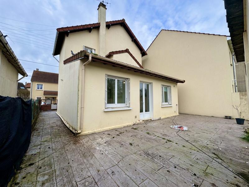 Maison - 82 m² - 5 pièces