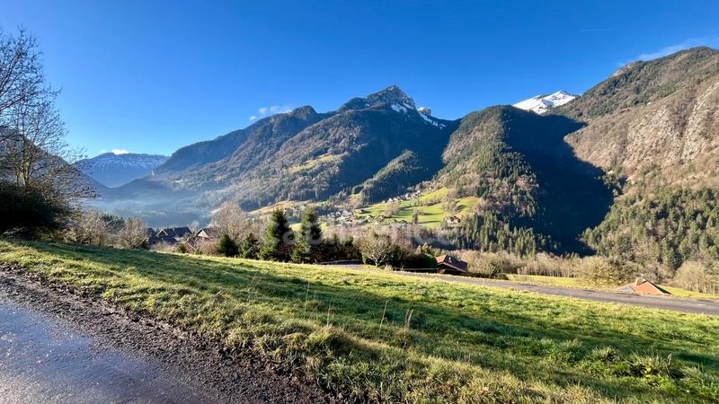 Terrain constructible - 1 530 m²