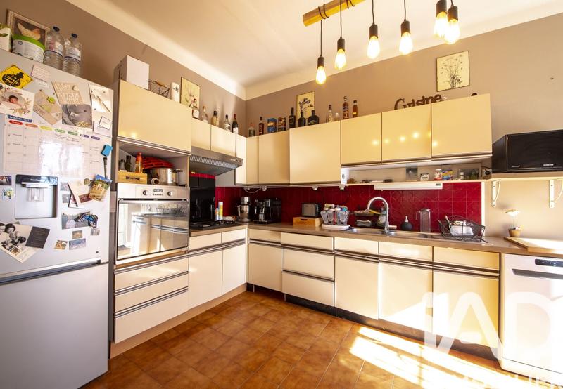 Maison - 137 m² - 5 pièces