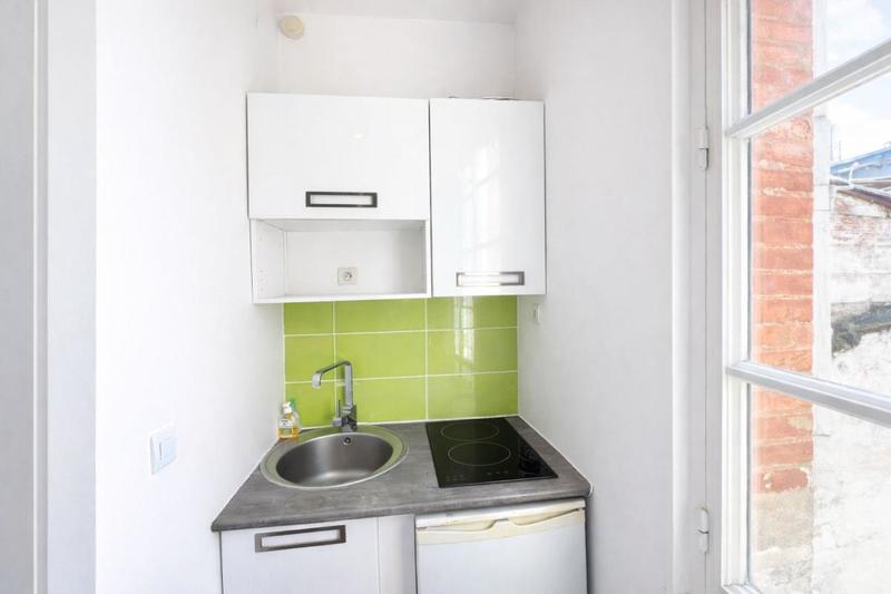 Studio - 15 m² - 2 pièces