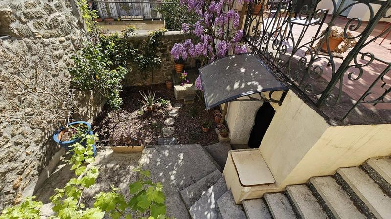 Maison traditionnelle - 226 m² - 7 pièces