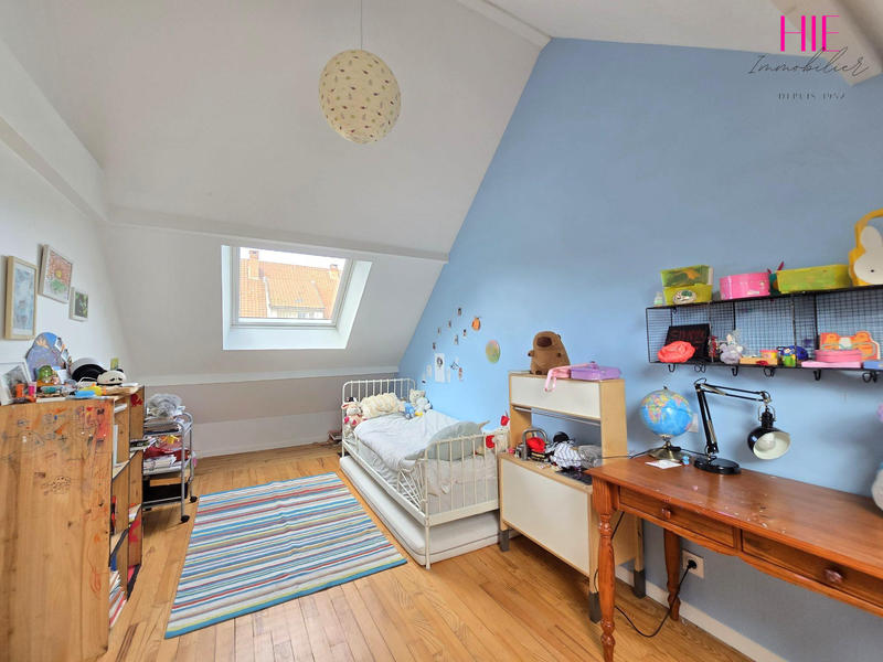 Maison traditionnelle - 100 m² - 6 pièces