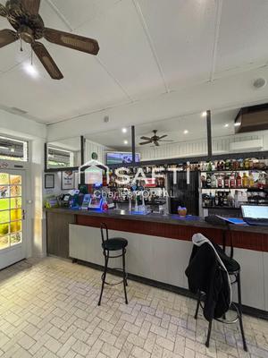 Local commercial - 400 m² - 3 pièces