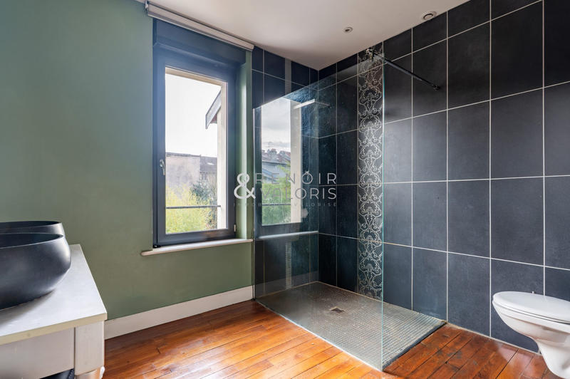 Maison - 96 m² - 5 pièces