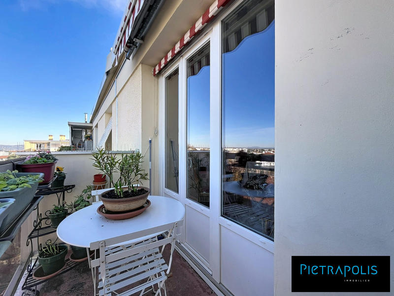 Appartement - 57 m² - 3 pièces