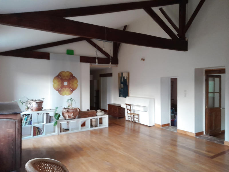 Maison - 295 m² - 10 pièces