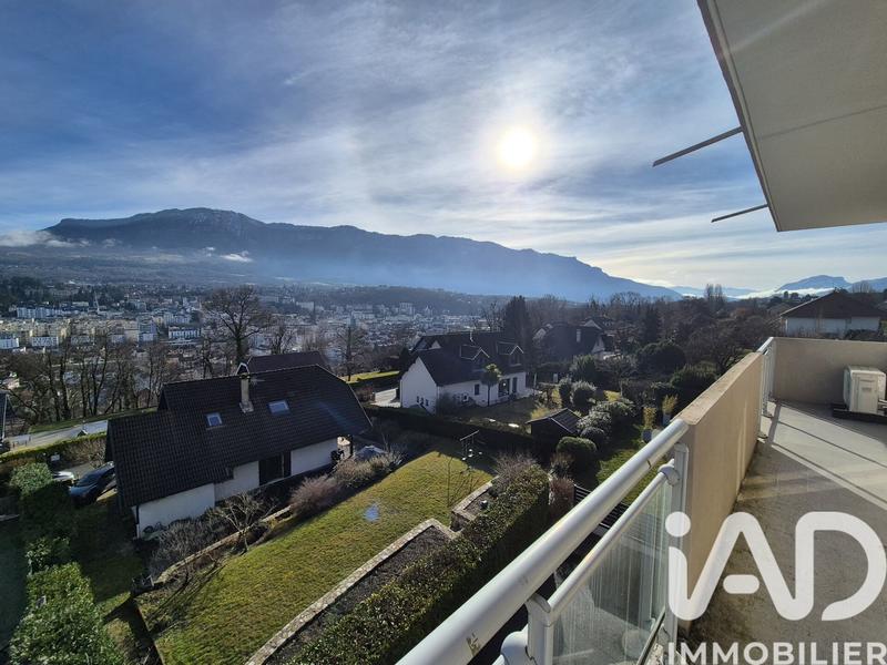 Appartement - 81 m² - 4 pièces