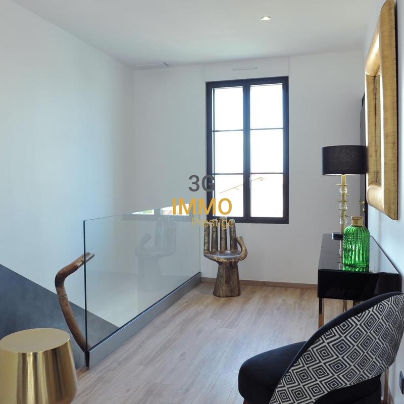 Maison d'architecte - 300 m² - 13 pièces