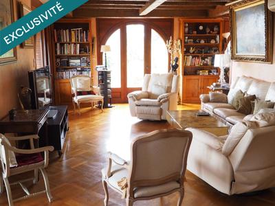 Maison de maîtres - 358 m² - 10 pièces