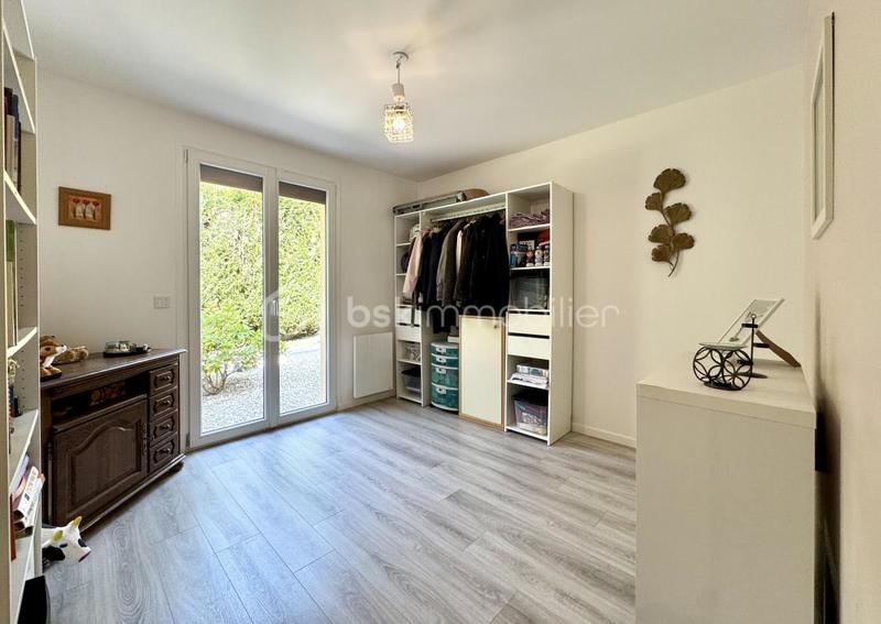 Maison - 177 m² - 6 pièces