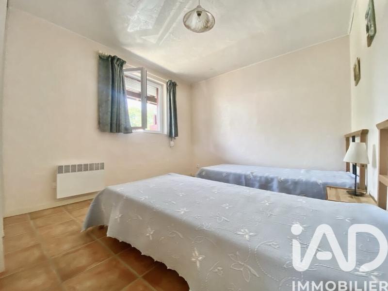 Maison - 230 m² - 8 pièces