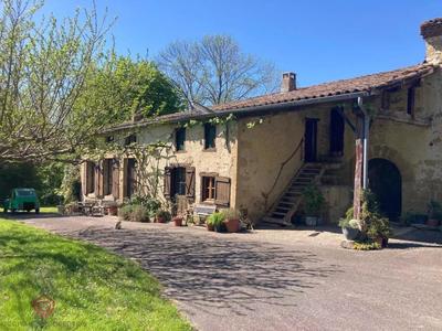 Maison de campagne - 203 m² - 6 pièces
