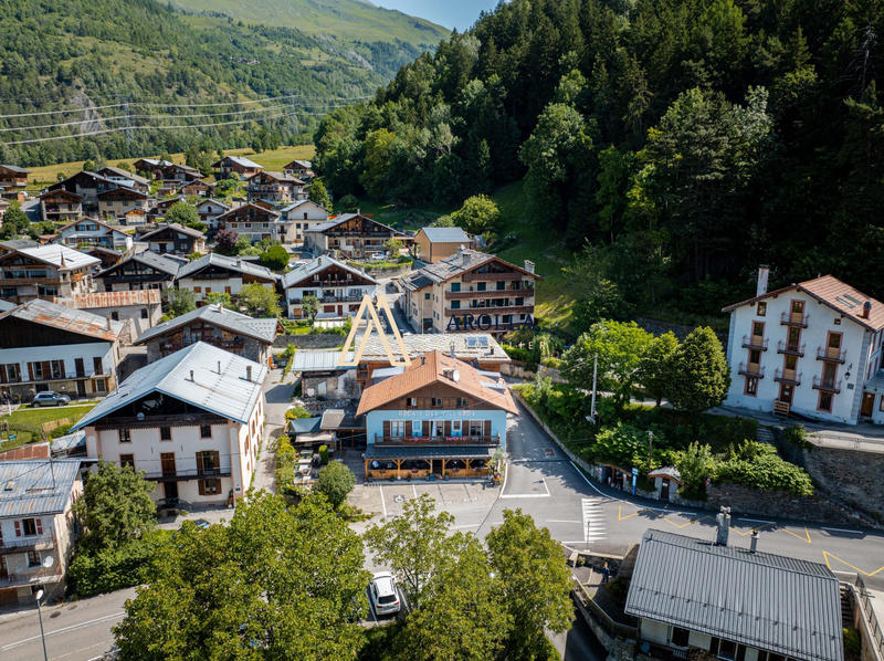 Local commercial - 401 m²