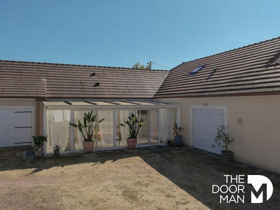 Maison - 227 m² - 9 pièces