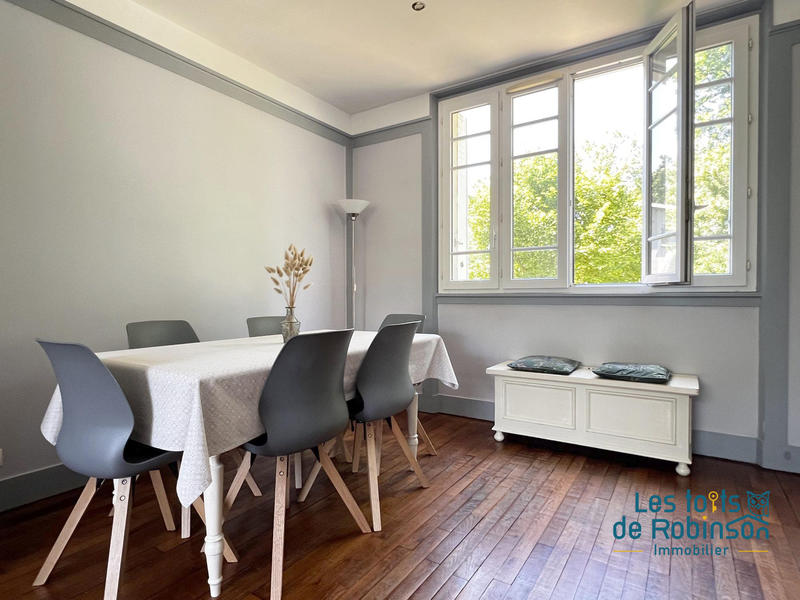 Maison - 111 m² - 6 pièces