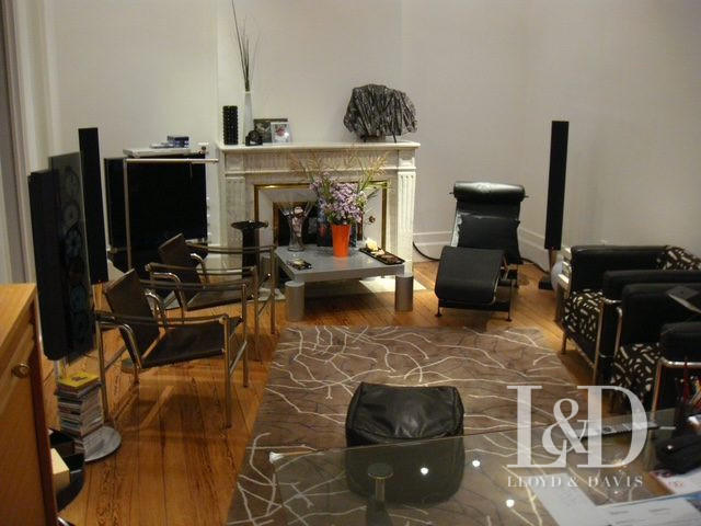 Maison - 235 m² - 8 pièces