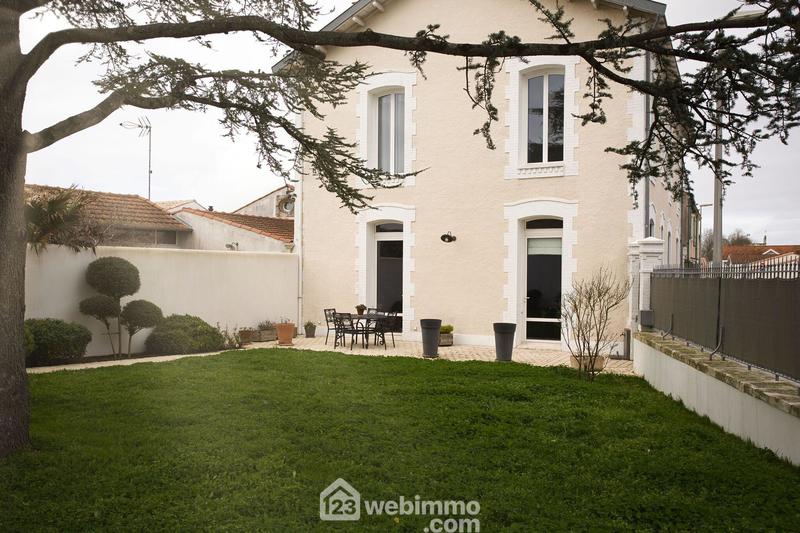 Maison - 163 m² - 7 pièces