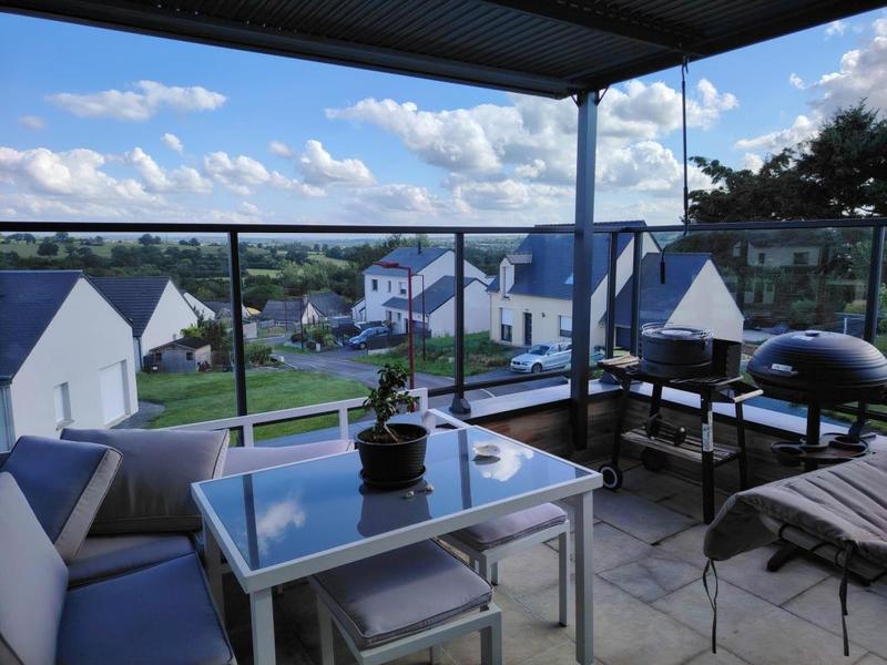 Maison - 205 m² - 10 pièces