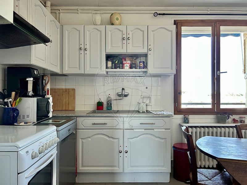 Appartement - 97 m² - 5 pièces