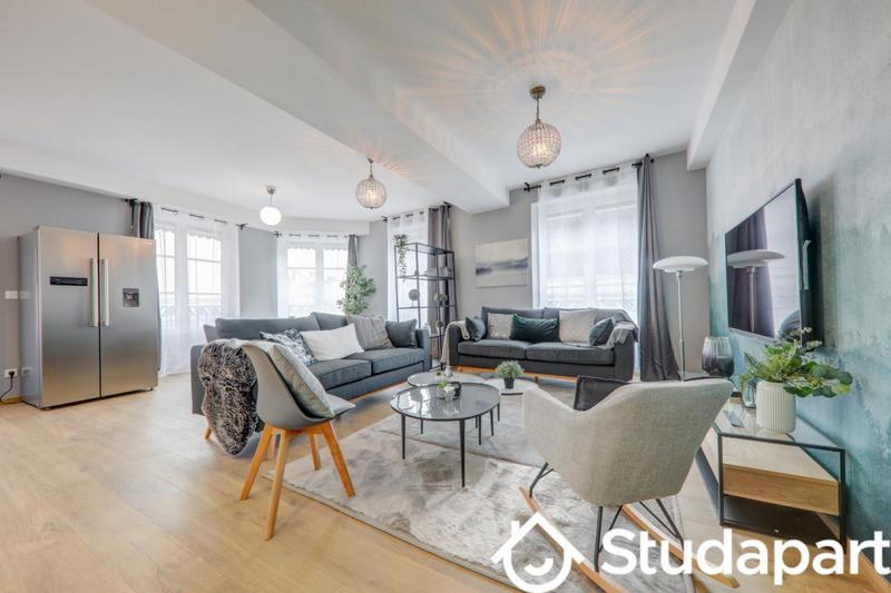 Chambre - 11 m² - 1 pièce