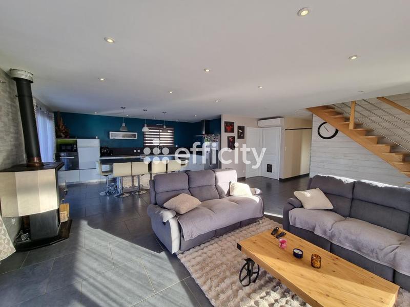 Maison - 138 m² - 6 pièces