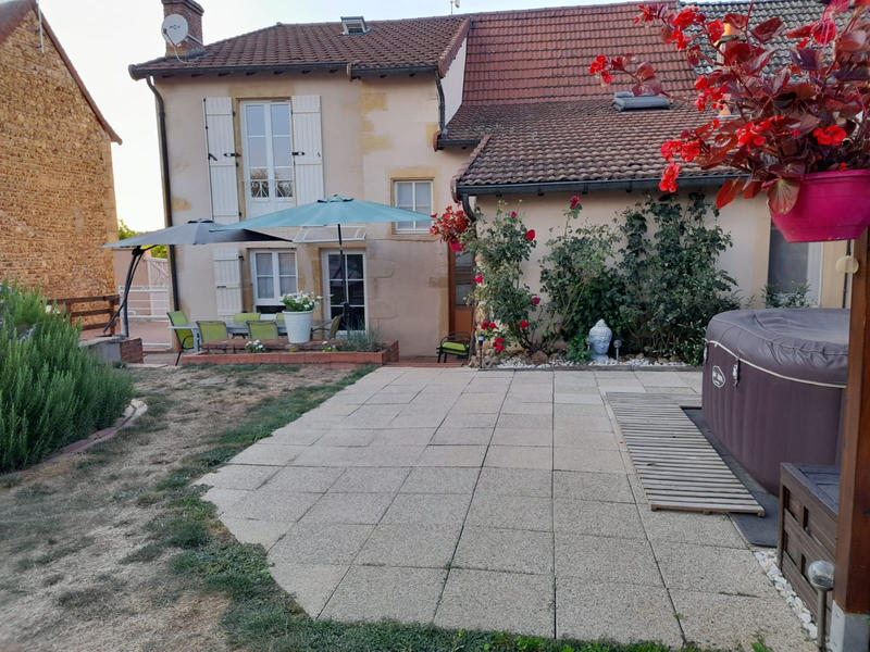Maison - 137 m² - 7 pièces