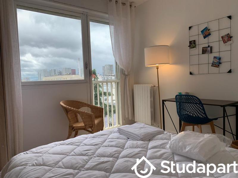 Chambre - 11 m² - 1 pièce