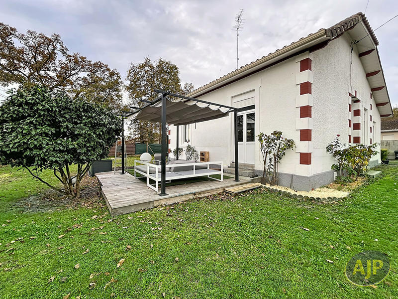 Maison - 88 m² - 4 pièces