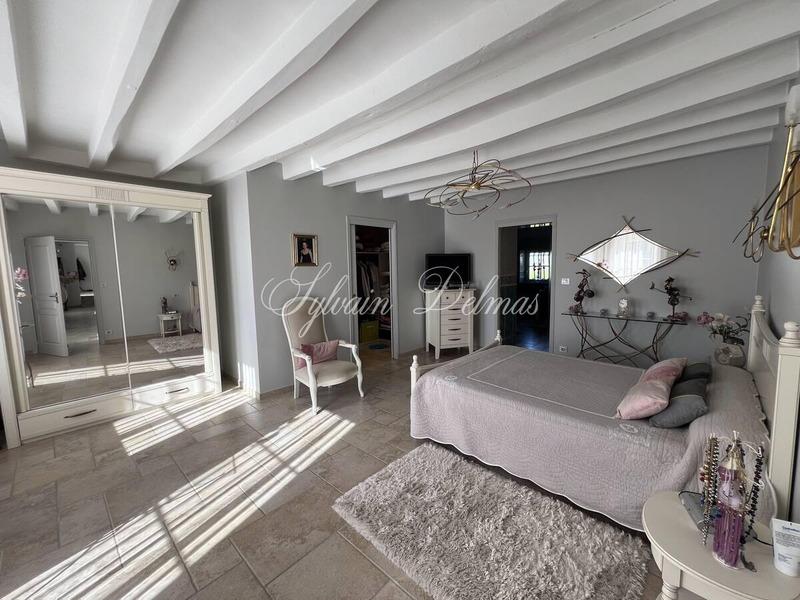 Longère - 500 m² - 8 pièces