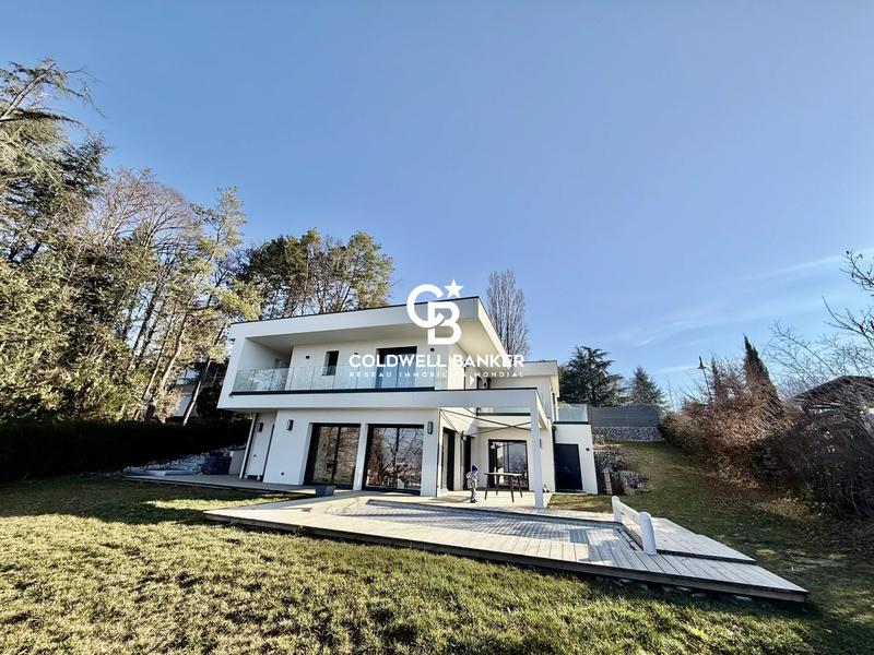 Villa - 157 m² - 7 pièces