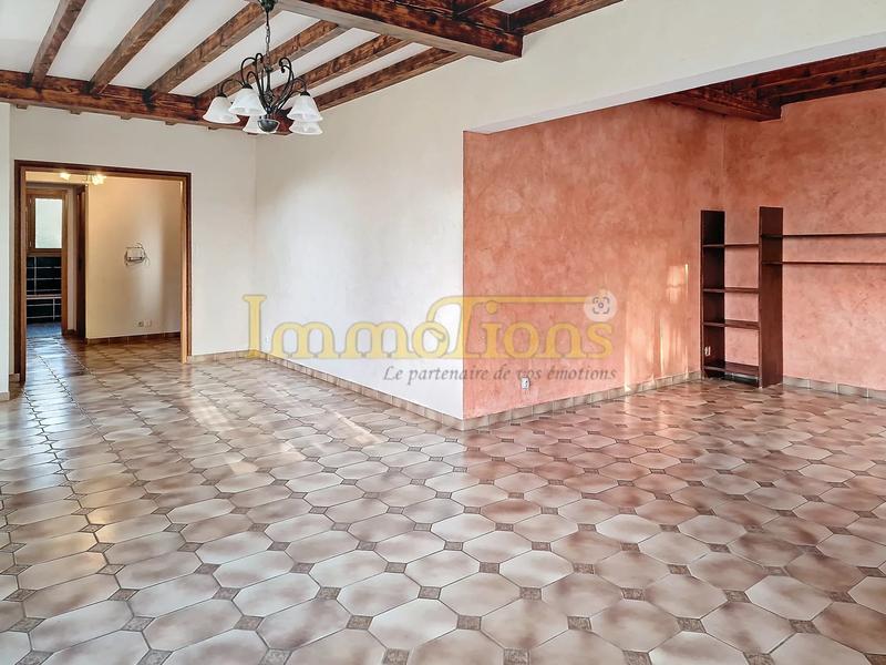 Maison - 136 m² - 6 pièces