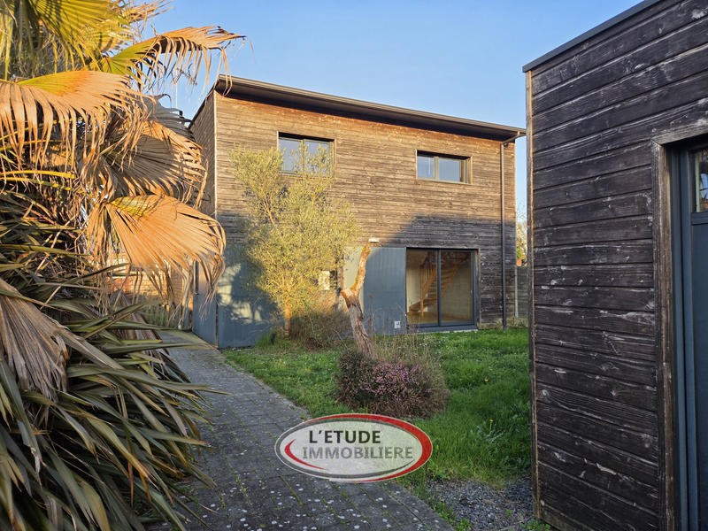 Maison - 103 m² - 5 pièces