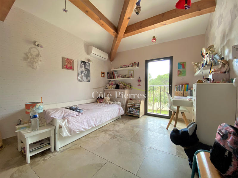 Villa - 200 m² - 6 pièces